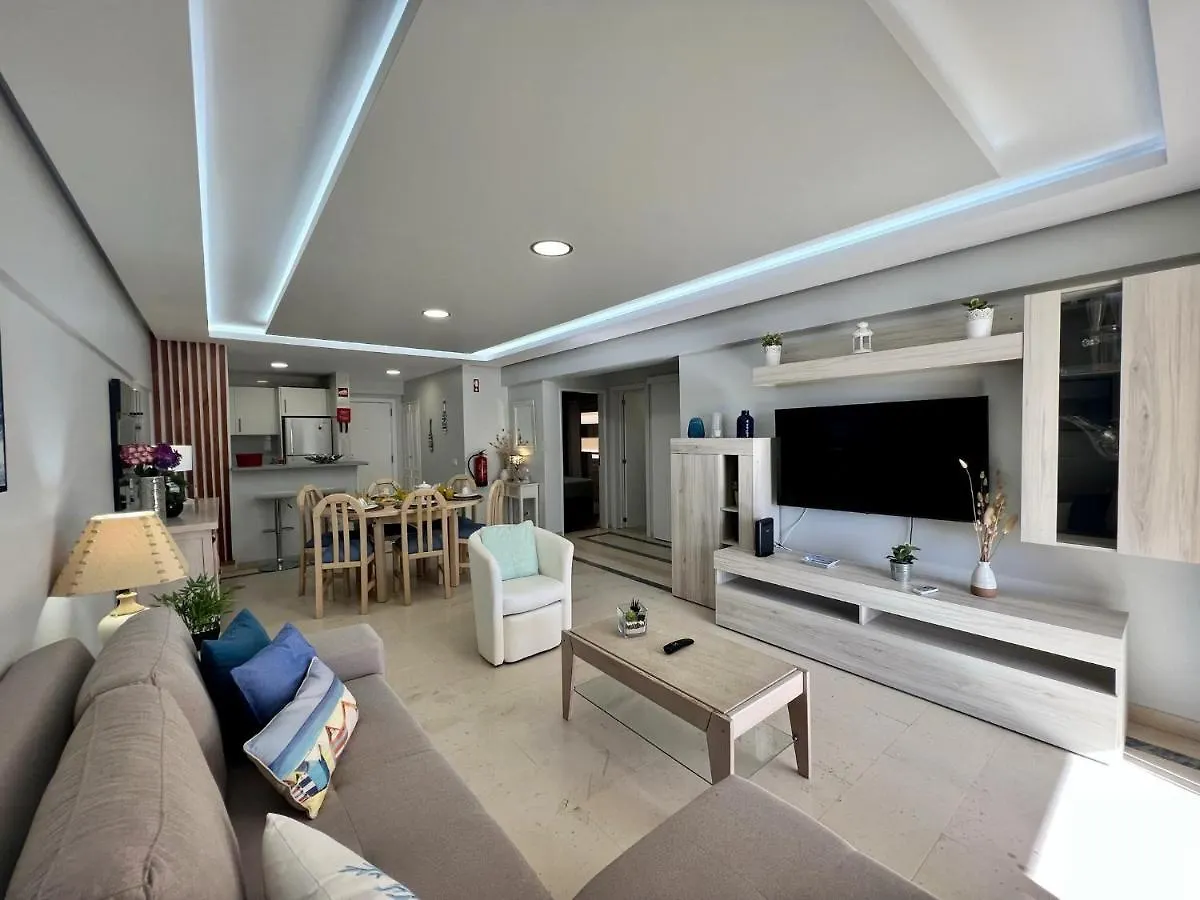 Vilamoura Marina Mar 2 With Pool By Homing 0*,  Portugal